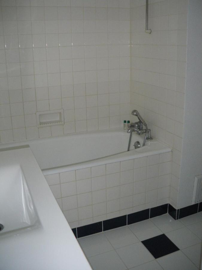Hotel Continental Vierzon Habitación foto